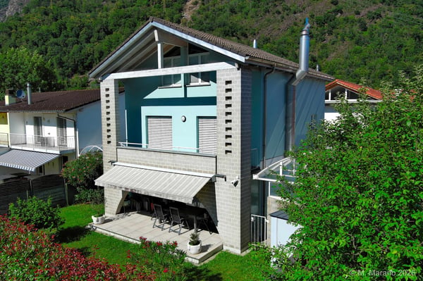 Einfamilienhaus in Losone mit Blick auf den Golfplatz 1