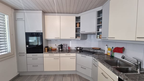 Stilvolles 5.5-Zimmer-Einfamilienhaus mit 507 m² Grundstück 2