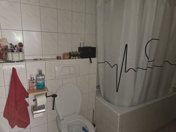 3 1/2 Zimmerwohnung Balkon Nähe Gütsch 5