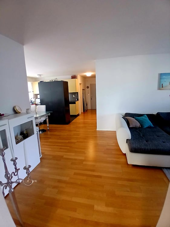 Grosse 4.5 Zi. Whg. Mit Balkon 5