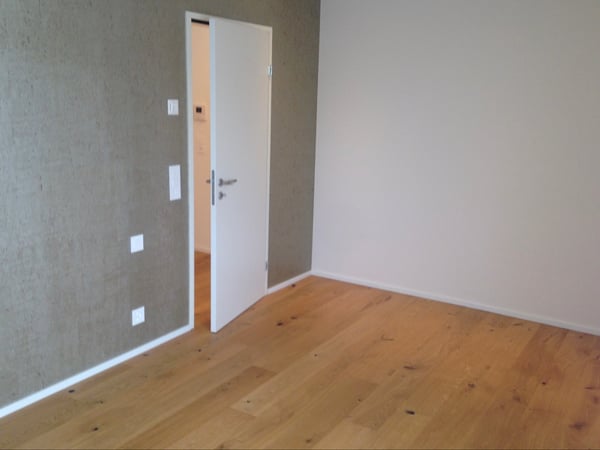 2.5 Zimmer Neue Wohn . zu vermieten 4