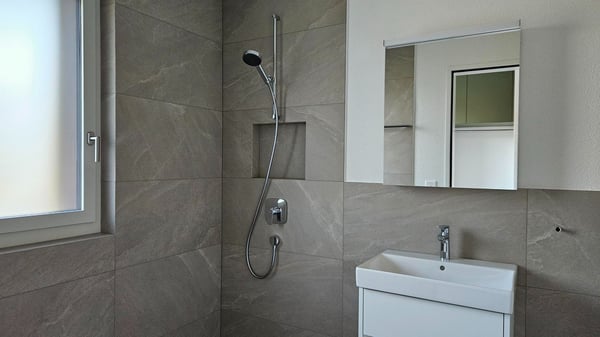 5.5 Zimmer Maisonettewohnung im DEFH mit Balkon und Garten 4
