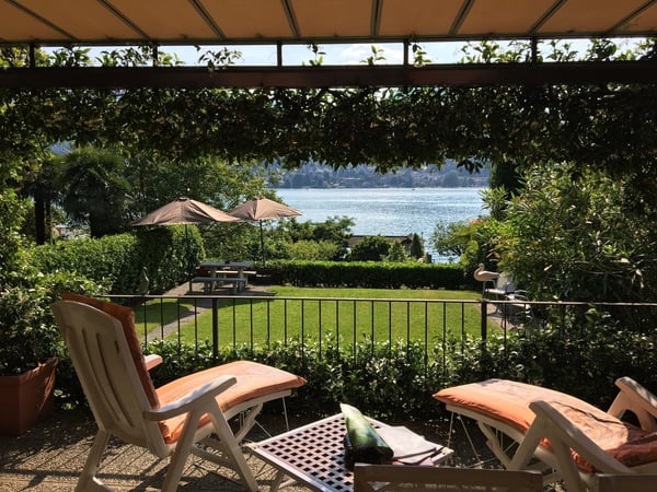 Affittasi appartamento a Figino con vista lago e piscina 2