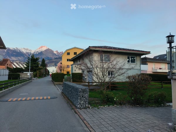 Möbliertes Zimmer in EFH per 1. Oktober 26 5