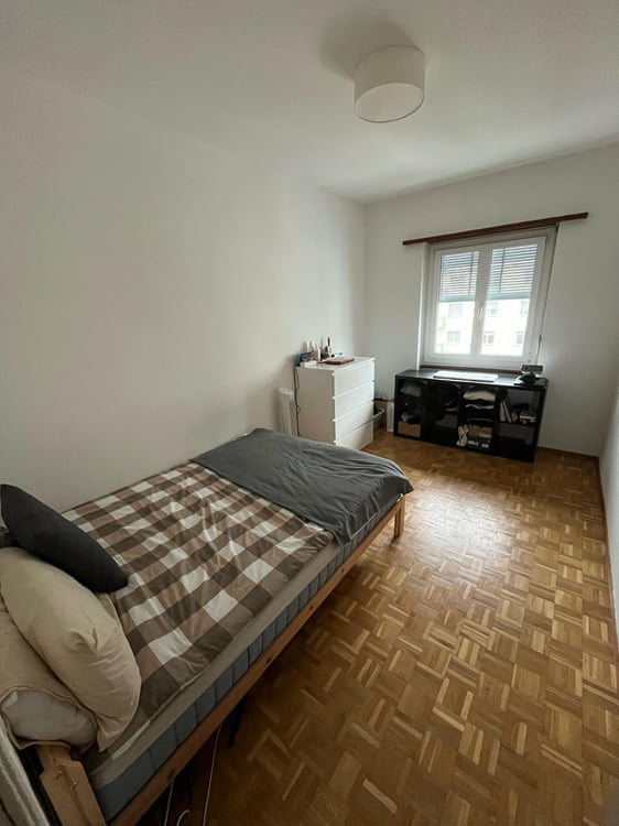 3.5-Room Apartment with Balcony in Central Lugano 3