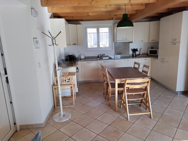 Affittasi lato casa con grande giardino e terrazza privati. 3