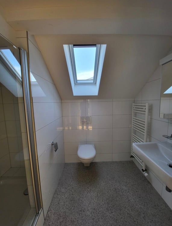 Schöne, helle 3.5 Zimmer Wohnung 4