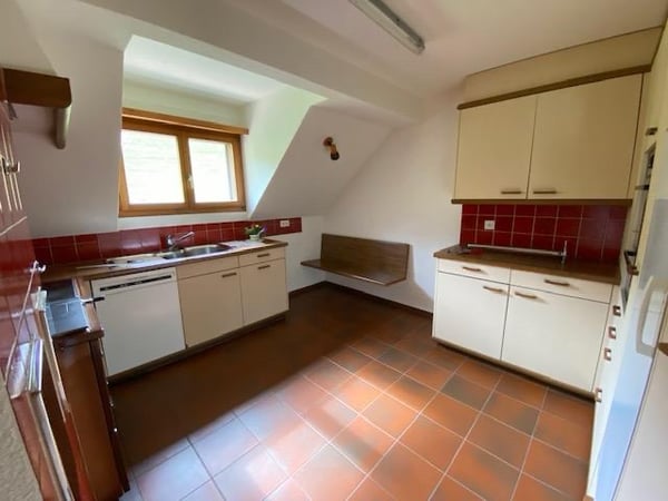Geräumige Wohnung in 6-Familienhaus 2