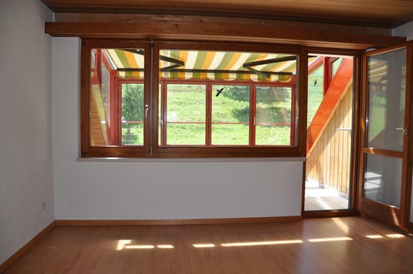 Geräumige Wohnung in 6-Familienhaus 4