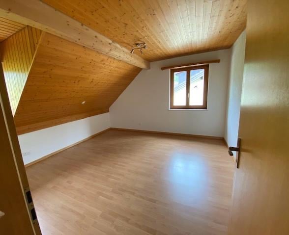 Geräumige Wohnung in 6-Familienhaus 3