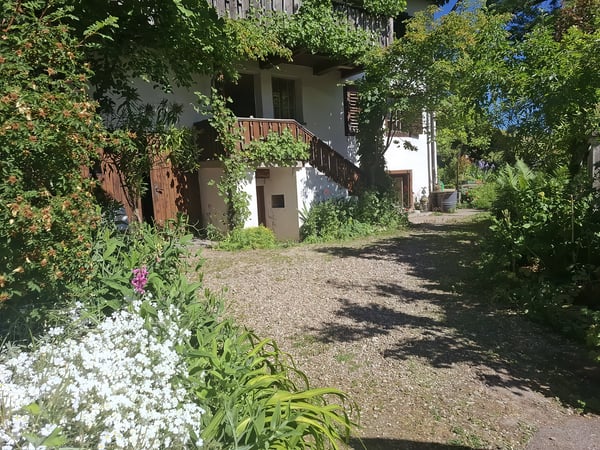 Charmante 3.5-Zimmer-Altbauwohnung mit Balkon in Altbüron 5