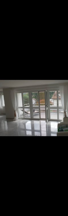 Helle und geräumige 4.5-Zimmer Duplexwohnung in Nürensdorf 2