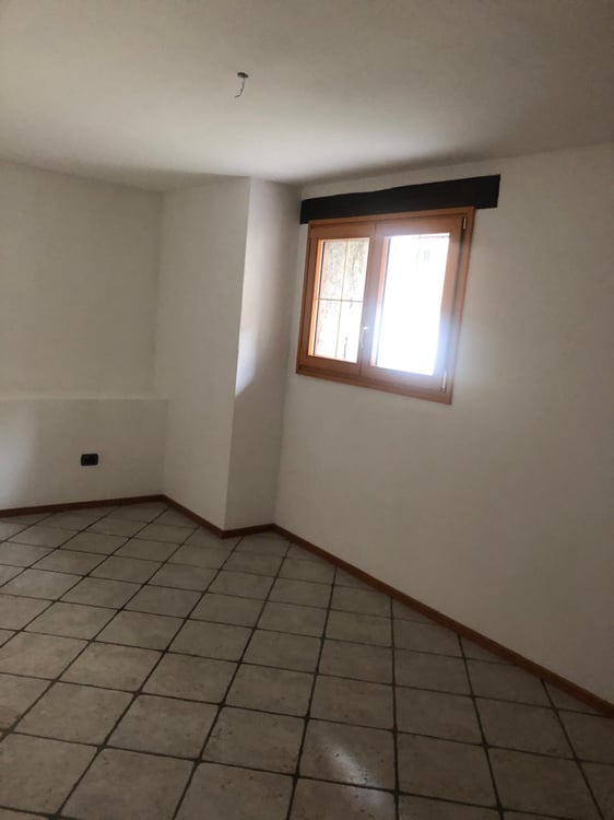 Mezzovico-Vira affittasi appartamento 3.5 locali 3