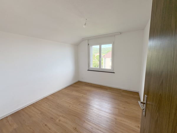 4.5-Zi.Wohnung mit traumhafter Aussicht und 170m² Nutzfläche 4