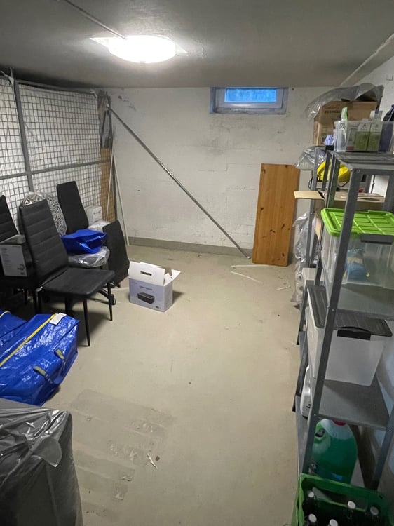 a room of apartment in Wohlen 4