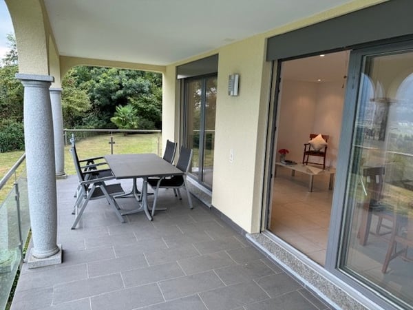 Orgnana 2.5 luminoso con vista lago e piscina - RENT TO BUY 4