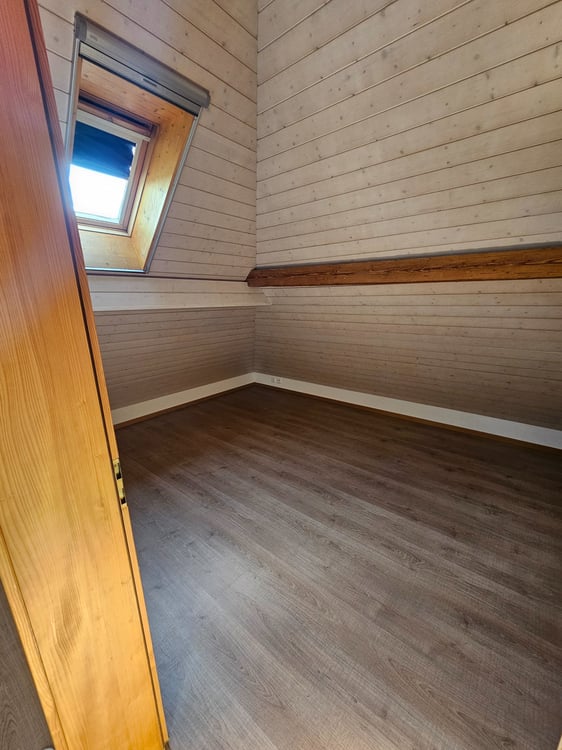 Charmante und heimelige Dachwohnung im Grünen 4