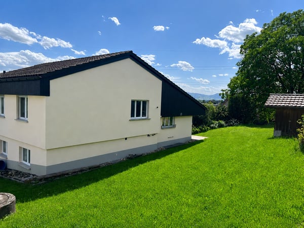 6-Zimmer Einfamilienhaus mit grossem Umschwung 2