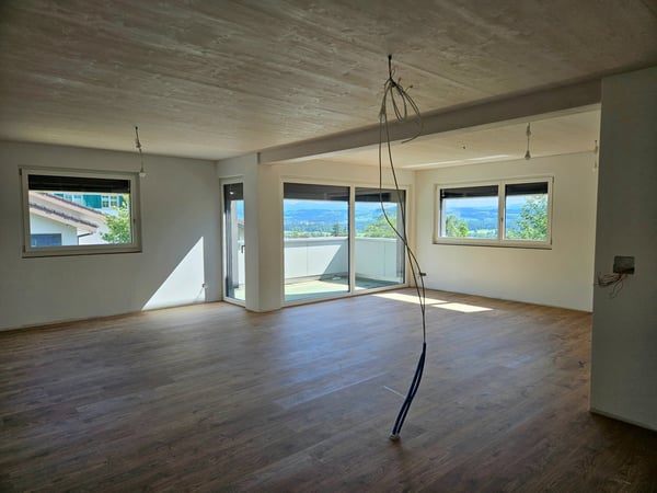 Erstbezug: 4.5 Zimmer Wohnung mit Panoramablick & Sitzplatz 3