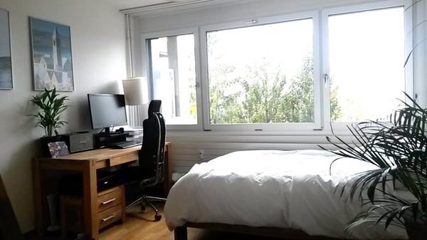 Möbilierte 3.5 Zimmerwohnung 70m2 in Zug 1. August 1