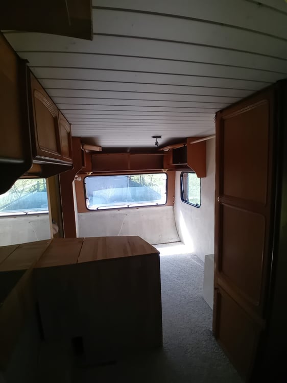 Wohnwagen mit Vorbau und Terrasse 4