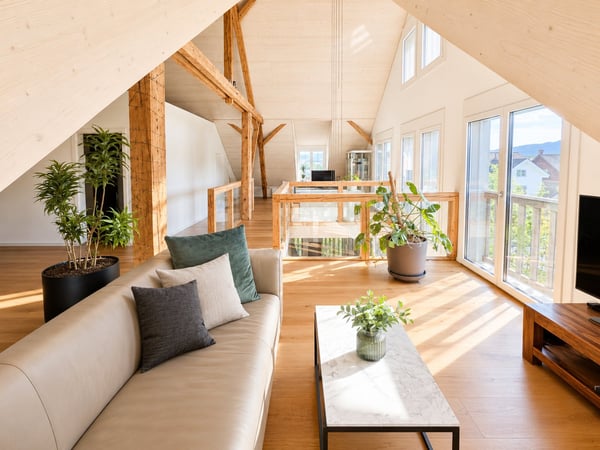 Befristet, möbliert: Grosszügige 5.5-Zimmer-Maisonette 1