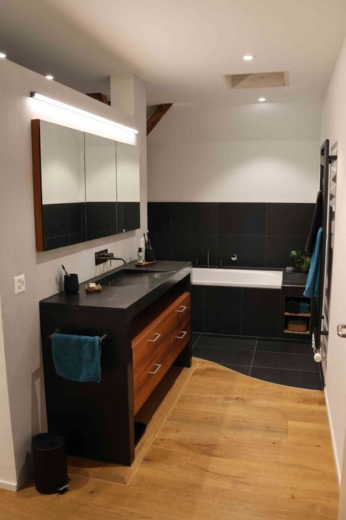 Befristet, möbliert: Grosszügige 5.5-Zimmer-Maisonette 10