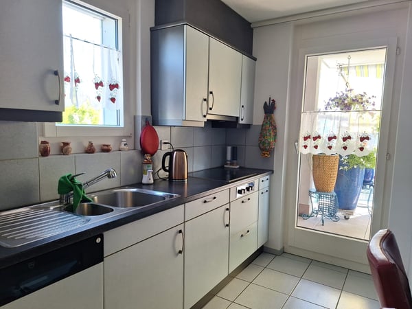 Befristete 2.5 Zimmer Wohnung zu vermieten 5
