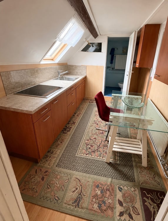 Zu vermieten 1-Zimmer 4