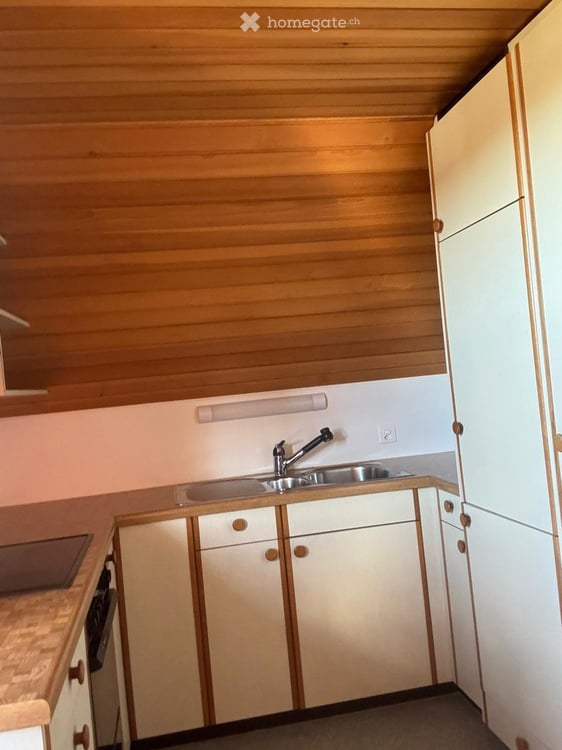 1.5 Zimmer zu Vermieten 3