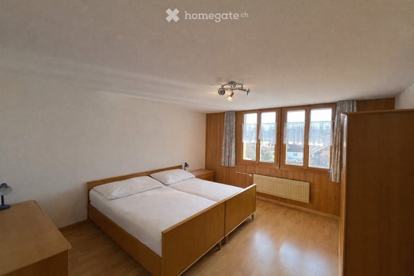 Helle 4.5-Zimmer-Wohnung mit Terrasse und Bergsicht 4