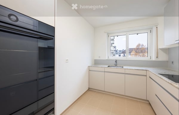 3.5 Zi Wohnung (95m2) zentral im Seefeld 3