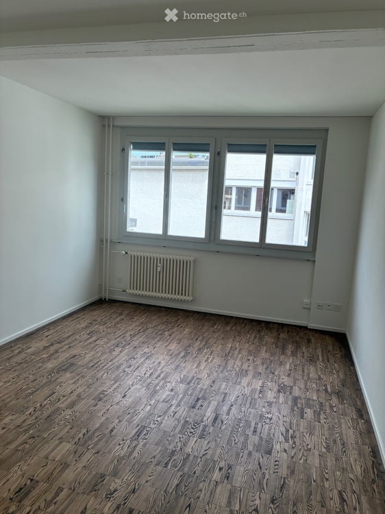 Zimmer mit wc lavabo 2