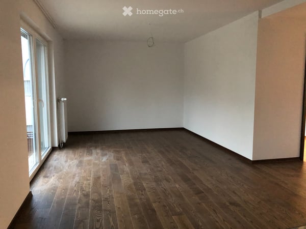 3.5 Zimmer Mietwohnung 1.OG per Sofort oder na.Vereinbarung! 2