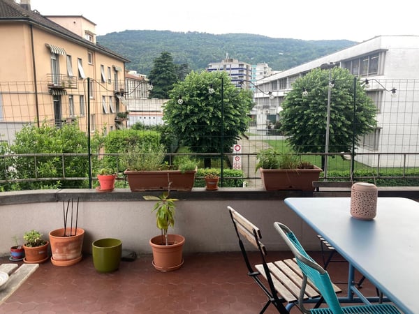 Appartamento design luminoso 2 camere balcone e parcheggio 2