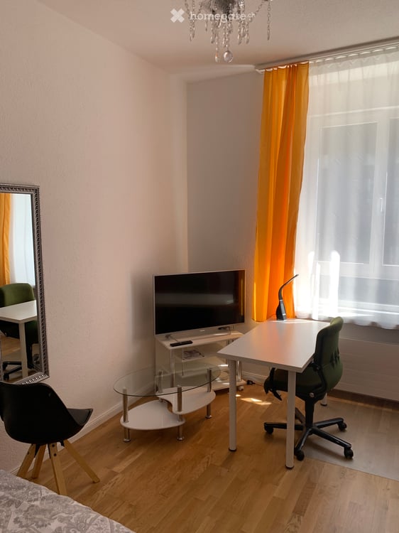 Zu vermieten ab 1 Juli WG Zimmer 7