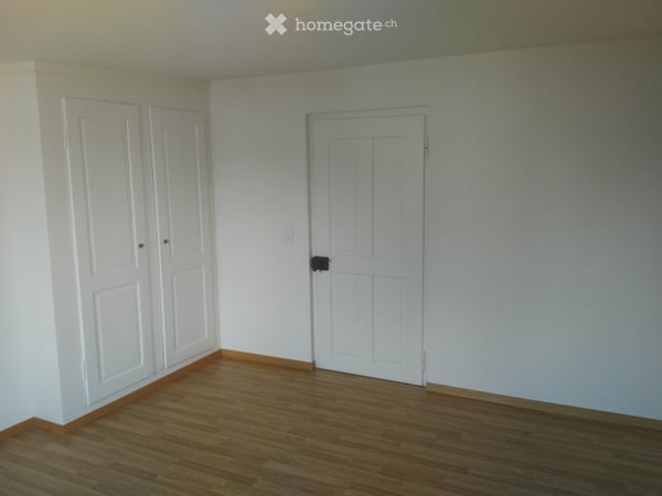 3.5-Zimmer-Whg mit Balkon,Garage & Gartensitzplatz in Biglen 1