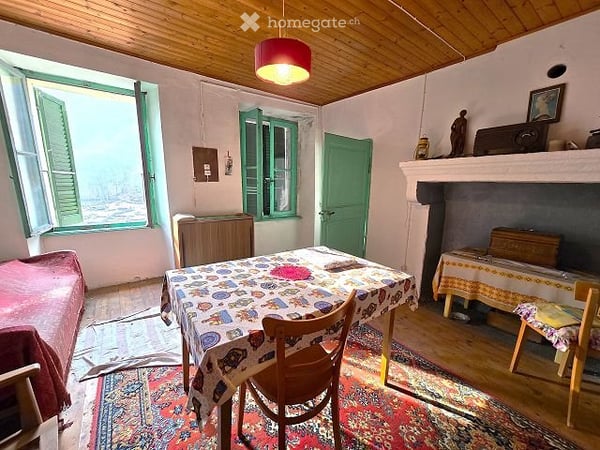 Einfamilienhaus zum renovieren mit Grundstück 2