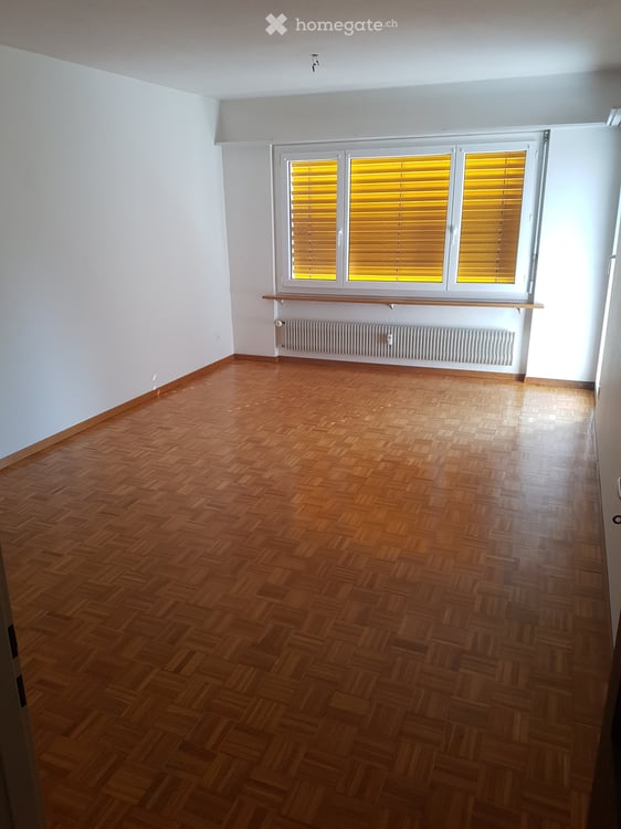 3-Zimmer-Wohnung mit Balkon in Unterseen zu vermieten 2