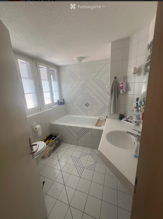 5.5 Zimmerwohnung mit Chemine und viel charme 2
