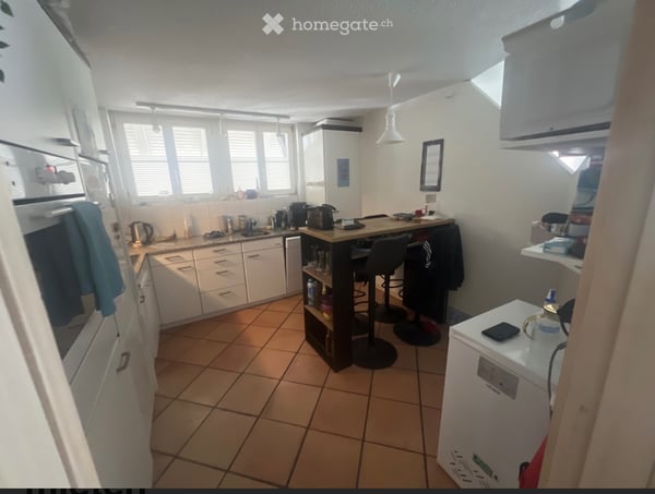 5.5 Zimmerwohnung mit Chemine und viel charme 4
