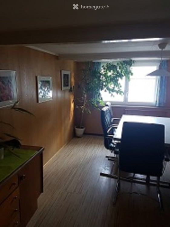 Zimmer möbliert mit Küchenbenützung / Etagendusche/WC 12