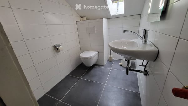 Zimmer möbliert mit Küchenbenützung / Etagendusche/WC 6