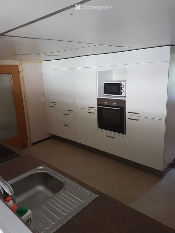 Zimmer möbliert mit Küchenbenützung / Etagendusche/WC 9