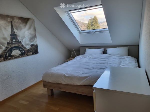 2-Zimmer Dachwohnung befristet in Thun 2