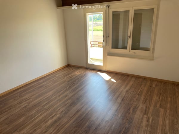 5.5 Zimmer Wohnung an ruhiger Lage mit privatem Aufzug 2