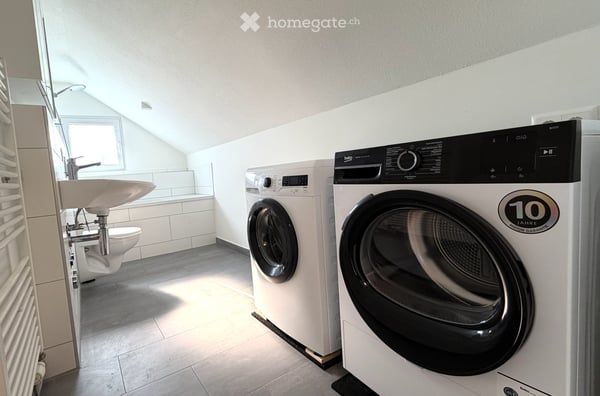 Helle, frisch renovierte 3 Zimmer Wohnung 6