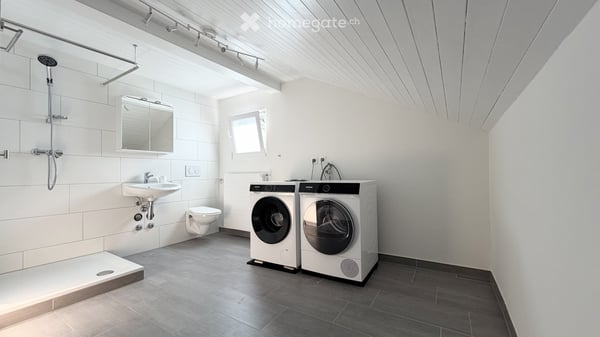 Helle, frisch renovierte 3.5 Zimmer Wohnung 8