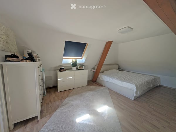 Charmante, helle 2.5 Zimmer Dachwohnung 1