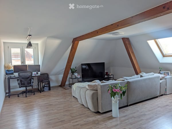 Charmante, helle 2.5 Zimmer Dachwohnung 4